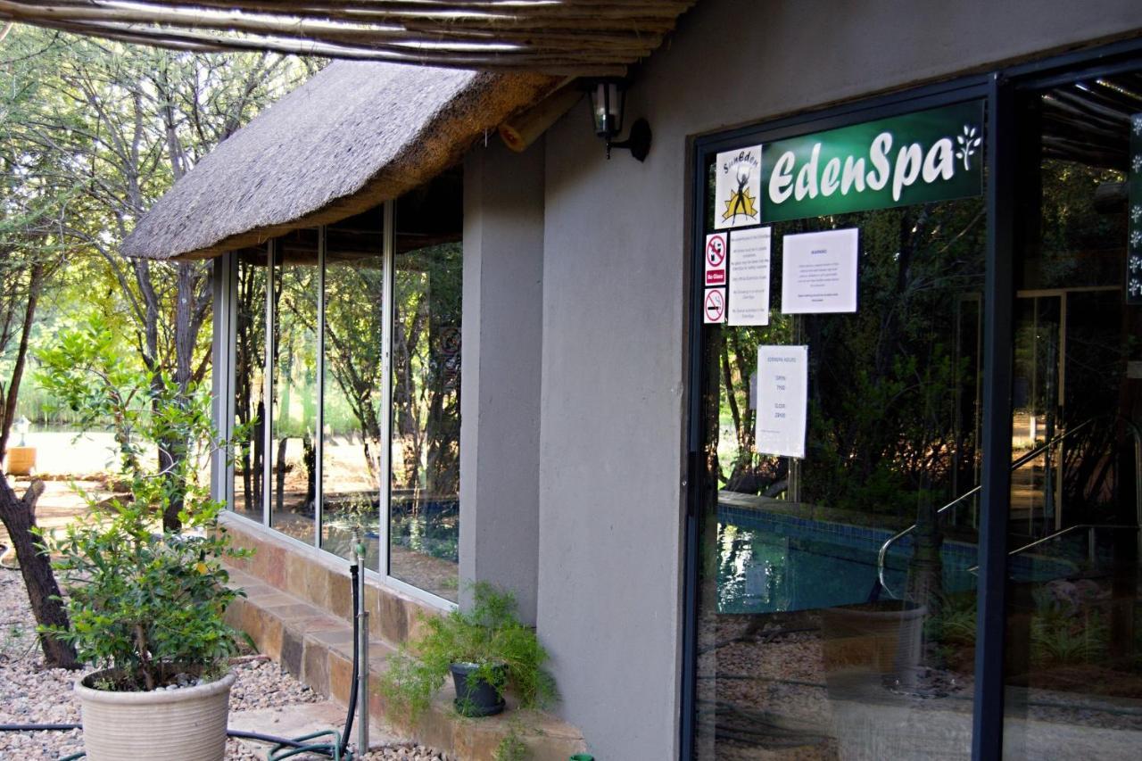 Suzie'S Loft - Nude - Suneden Family Naturist Resort Pretoria-Noord Exteriör bild