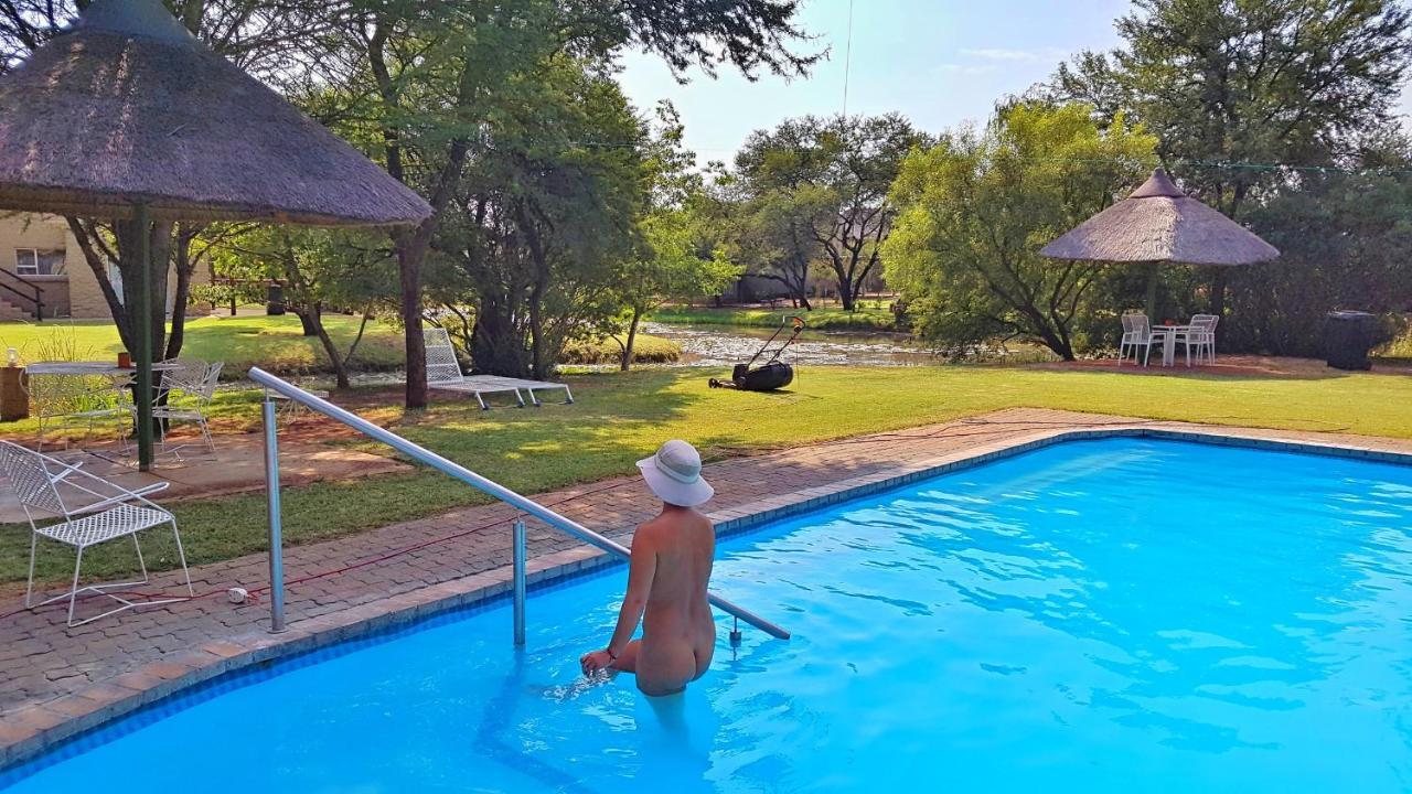 Suzie'S Loft - Nude - Suneden Family Naturist Resort Pretoria-Noord Exteriör bild