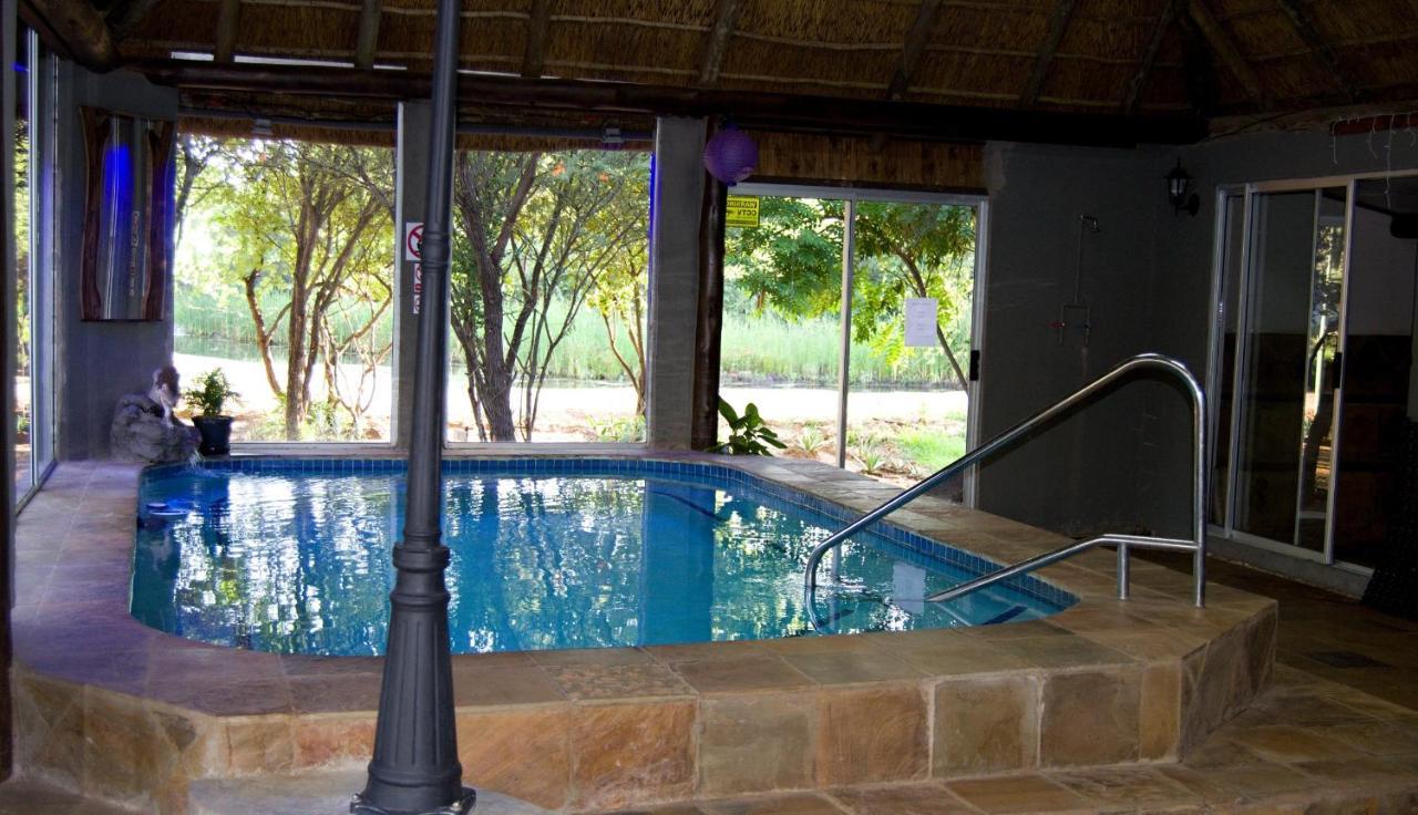 Suzie'S Loft - Nude - Suneden Family Naturist Resort Pretoria-Noord Exteriör bild